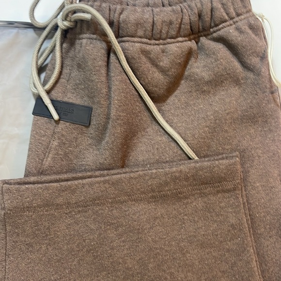 fear of god essentials 2024 heather wood lounge sweatpants - Picture 2 of 8